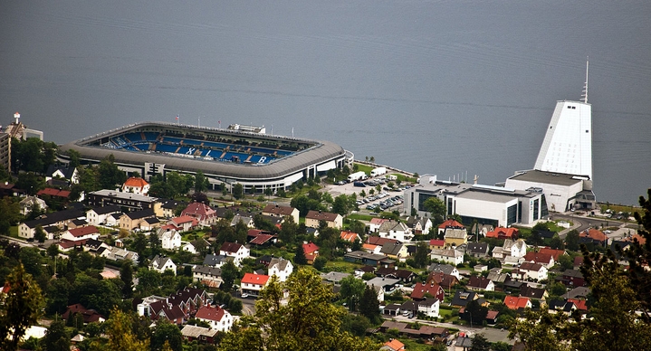 Aker stadion